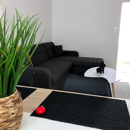 Grand Fonctionnel Proche Centre-ville * Saumur